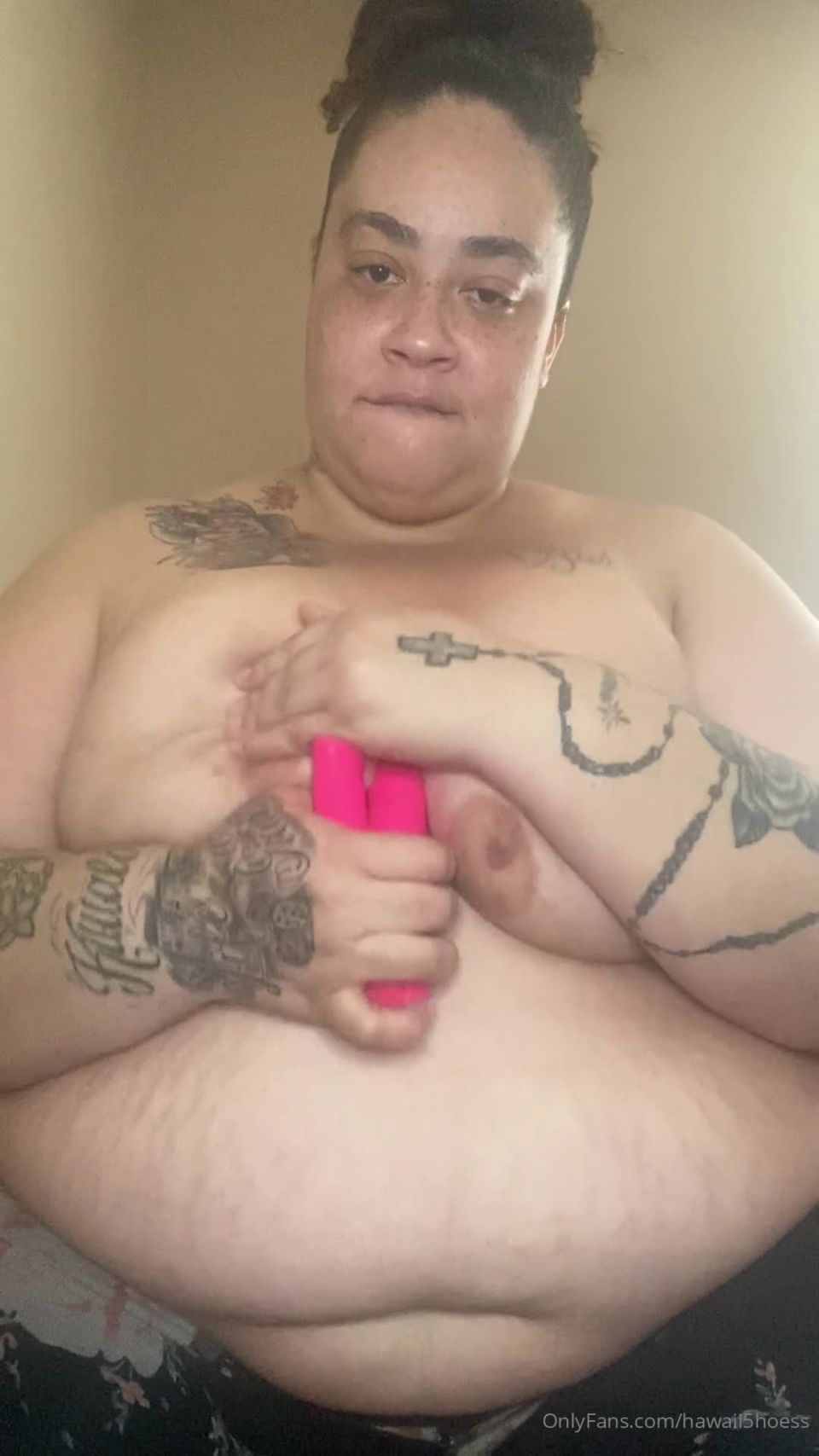 Onlyfans - hawaii5hoess - Good Morning HAPPY TITTY TUESDAY - 28-04-2020