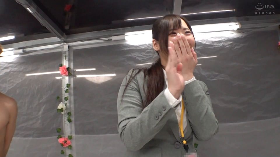 FHD DVMM-141 顔出しMM号 黒パンスト限定 ザ・マジックミラー 高身長の美脚OLが「固定バイブモデル」に挑戦！2 黒パンスト直履きオマ○コにバイブを挿入したまま青空ハレンチ撮影会！止まらないうねりに我慢できず脚ガックガク痙攣イキ！