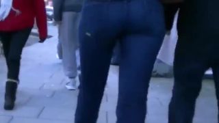 Tight ass that looks very spankable