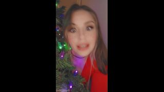 Heatherbby - Stuck Under The Christmas Tree -  (UltraHD 2023) New Porn