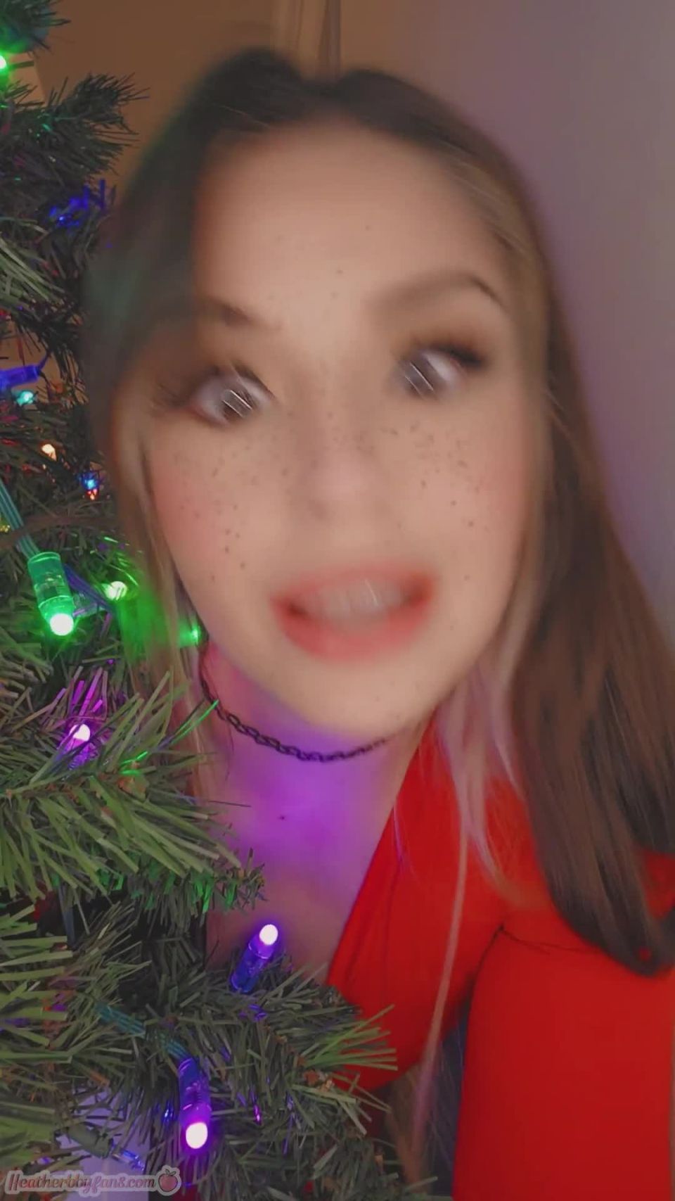 Heatherbby - Stuck Under The Christmas Tree -  (UltraHD 2023) New Porn