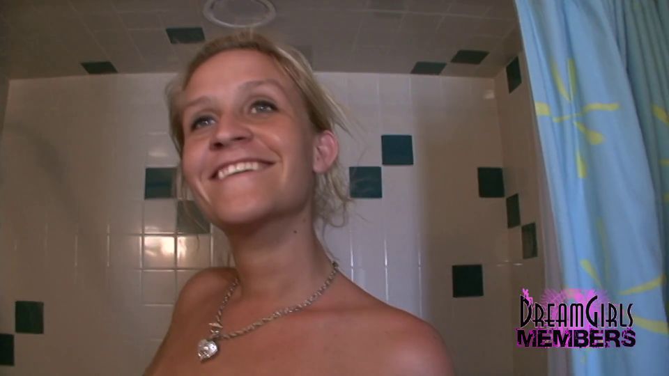 Horny College Girl Cums In The Shower.