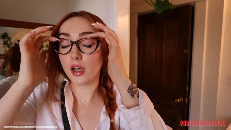 Colaborador bitchy a sumitiva puta POV Sexo Curvy pelirroja.