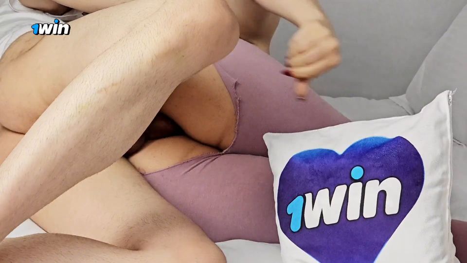 Onlyfans - Amateur Irani GF da melón anal - Oral