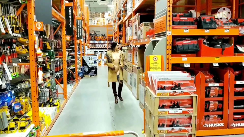 video 9 Liliane Hart – Hardware Store Public Flash Part 5 on toys elegant femdom