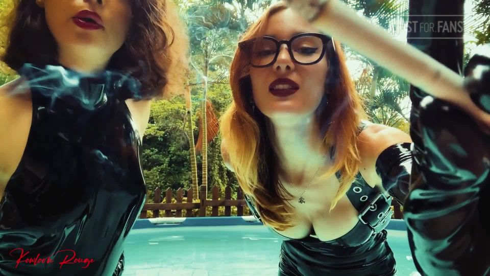 online clip para adultos 17 Señora Elis Euryale - Dos cigarrillos para una lengua  femdom pov  fumar fetiche corona
