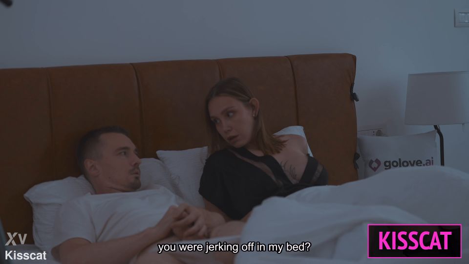 StepMom's Forbidden Night: Seductive StepSon Encounter床上激情