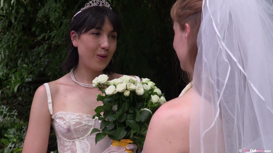 Amber Roselaney Loretta Wolf lulu Trillion Violette & Zazi Wedding bliss-pt 1 (Full HD)
