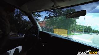 Bang Bus/Bang Bros - Lilli Dixon: Outsmarting a Hustler For Sex - Cow girl