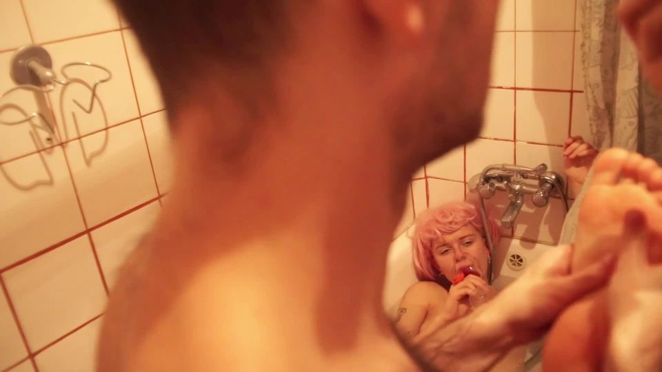 Astrid Hallen, Daria Infanti, etc - The Private Death of Lizzy Siddal (2020) HD 1080p - (Celebrity porn)