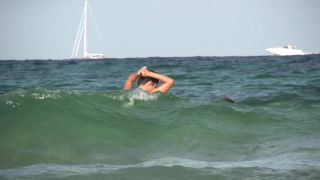 (Voyeur) beach video south of France