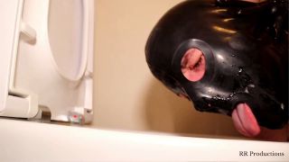 Castigo de Pegging en el baño.