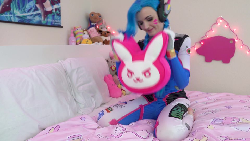 ManyVids - Tweetney - Jinx the loose cannon gamer girl - Solo