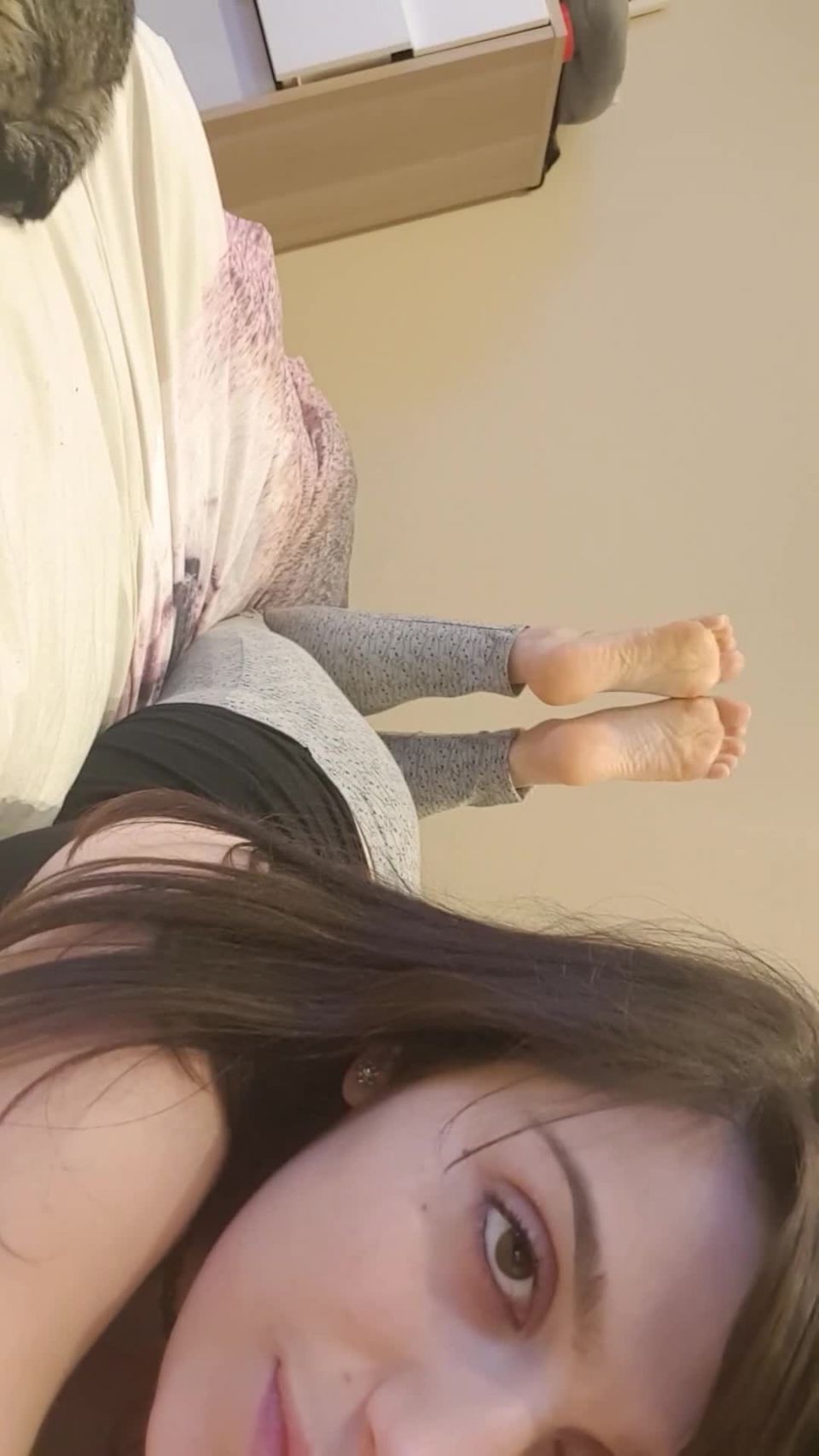 [footjob-porn.com] Onlyfans - Vegan footqueen_197_vegan_footqueen-30-12-2017-5925239-high eyes _Footjob-HD Leak