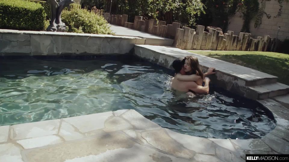 Kelly Madison - Devon Green Flaco Sumergir Deseo Full HD 1080p - Garganta profunda