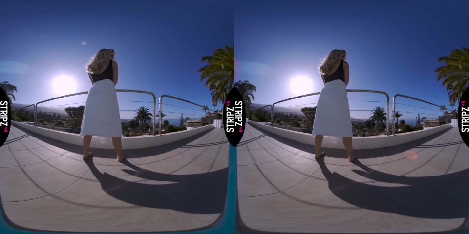 "take a dip" - Natasha Anastasia Oculus, Go 4K