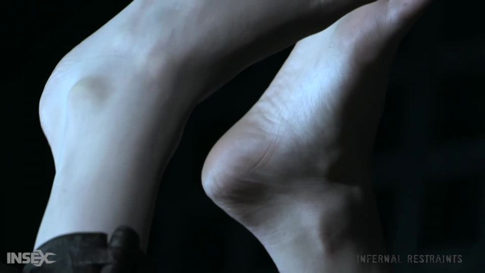 Lola Fae (Restregarlo) Descargar nuevo vídeo de Porn Modo rápido...