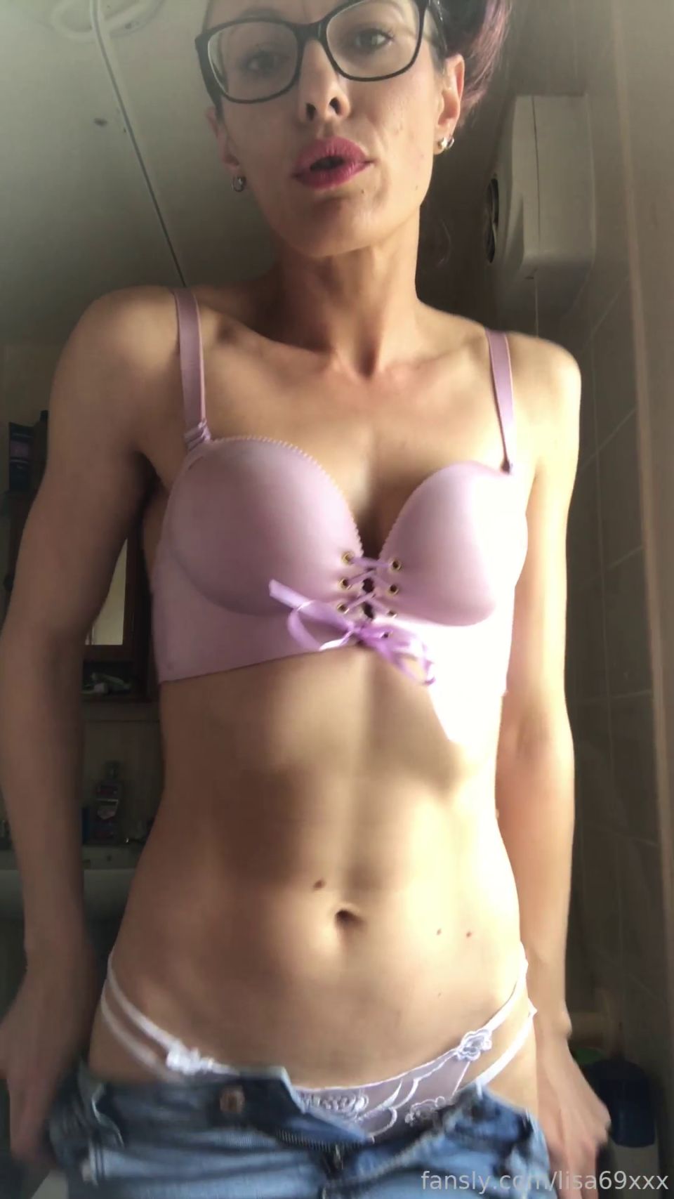 lisa69xxx 442009738620710912