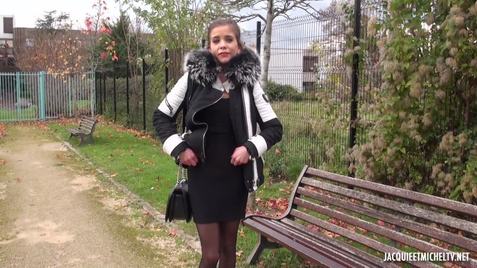  teen | Camille, 23ans, premiere fois avec trois mecs | teens