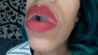 GoldenLace Smokey kiss and lick - Bad Breath