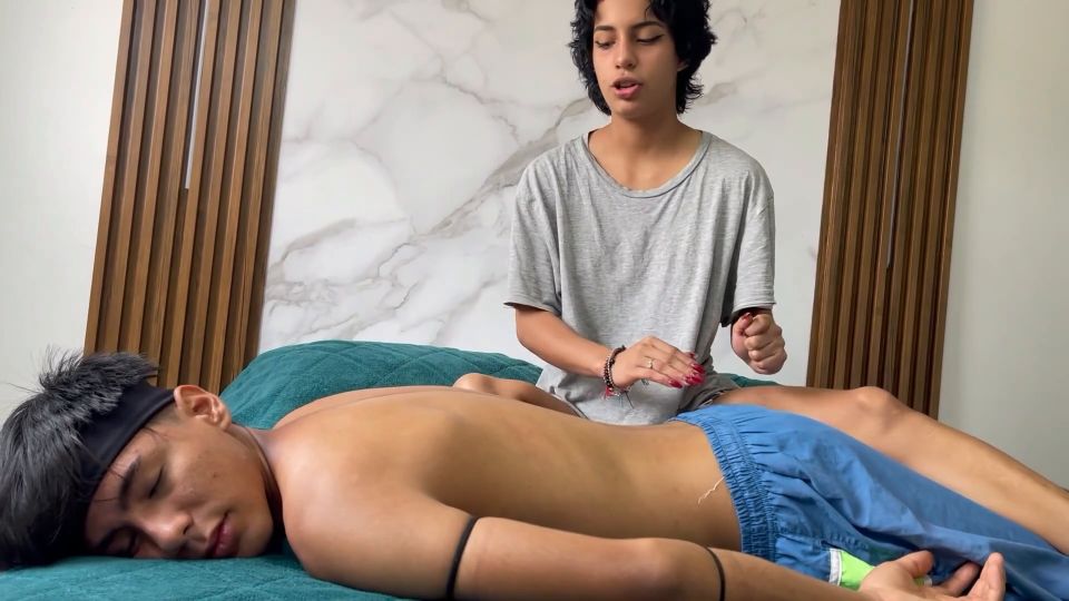 Video My Stepsister Practices The Best Massage In The World With My...