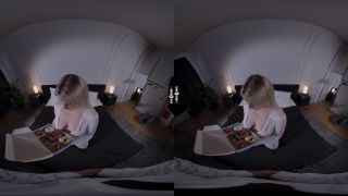 DARK ROOM VR  Donuts For Tits