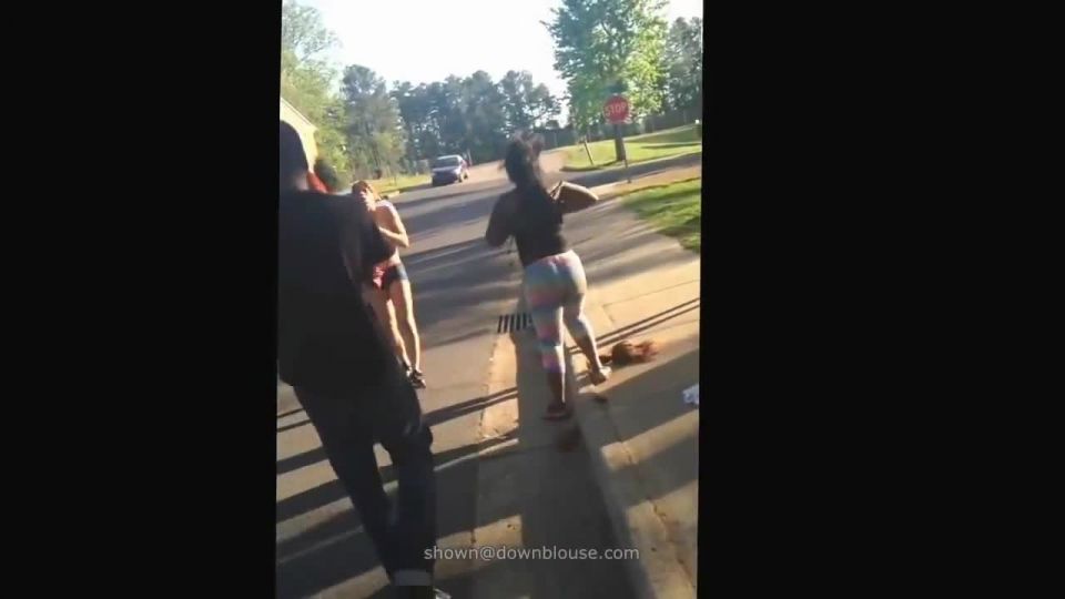 Hood half nude fight  1  280