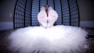 xxx video 29 Olivia Rose – Cum On My Feet And Eat It, lady fyre femdom on feet porn 