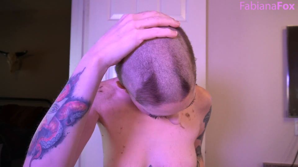 Tattooed Bald Slut Razor Shaves Head And Cums