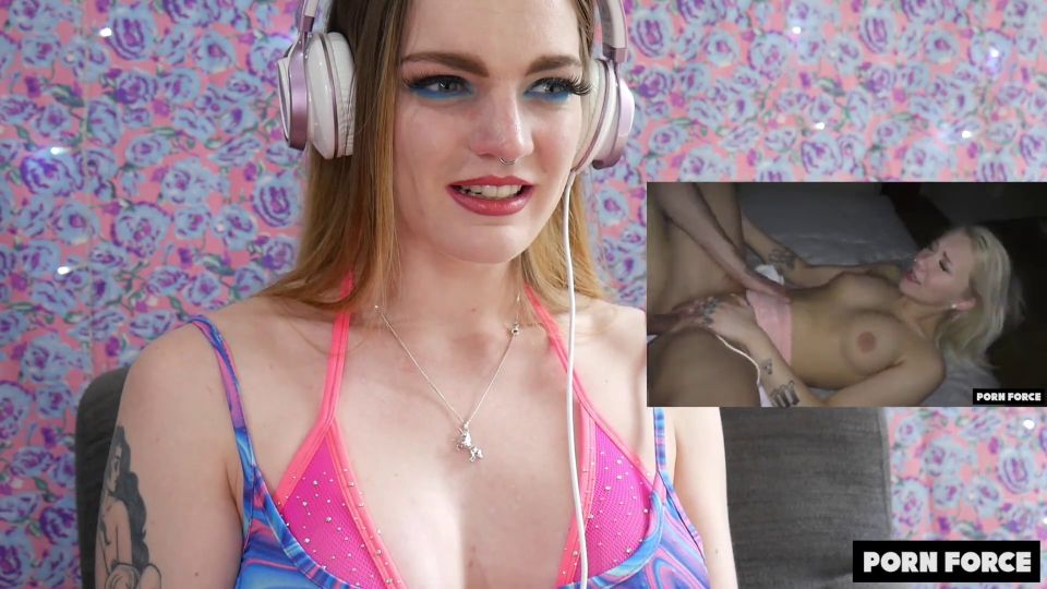 Carly Rae Summers Reacts To ROUGH POWER FUCK MAKES HER BRAIN MELT  PF P
