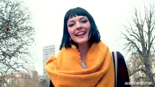 .02.04.Agnes.27.years.old.fr - Medias