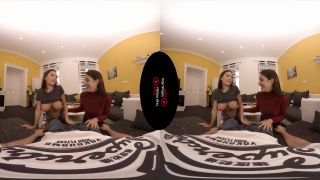 Teen Threesome - Gear VR