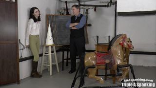El niño de Jodhpurs - Angelica Vee John Osborne.