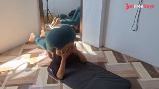 [GetFreeDays.com] Latina caliente de 18 aos de edad en yoga pants apretado quiere ser ACTRIZ PORNO por primera vez Adult Clip June 2023