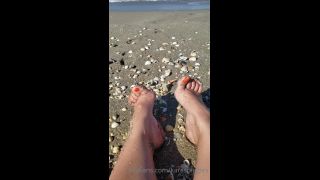 Karaspiggies - just my feet in the wet sand on the beach 16-06-2020