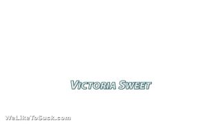 7202 Victoria Sweet - Victoria Sucks