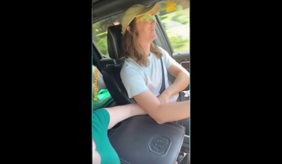 Onlyfans - 016 Eat Pray Dong Car Blowjob Video Leaked - Hardcore