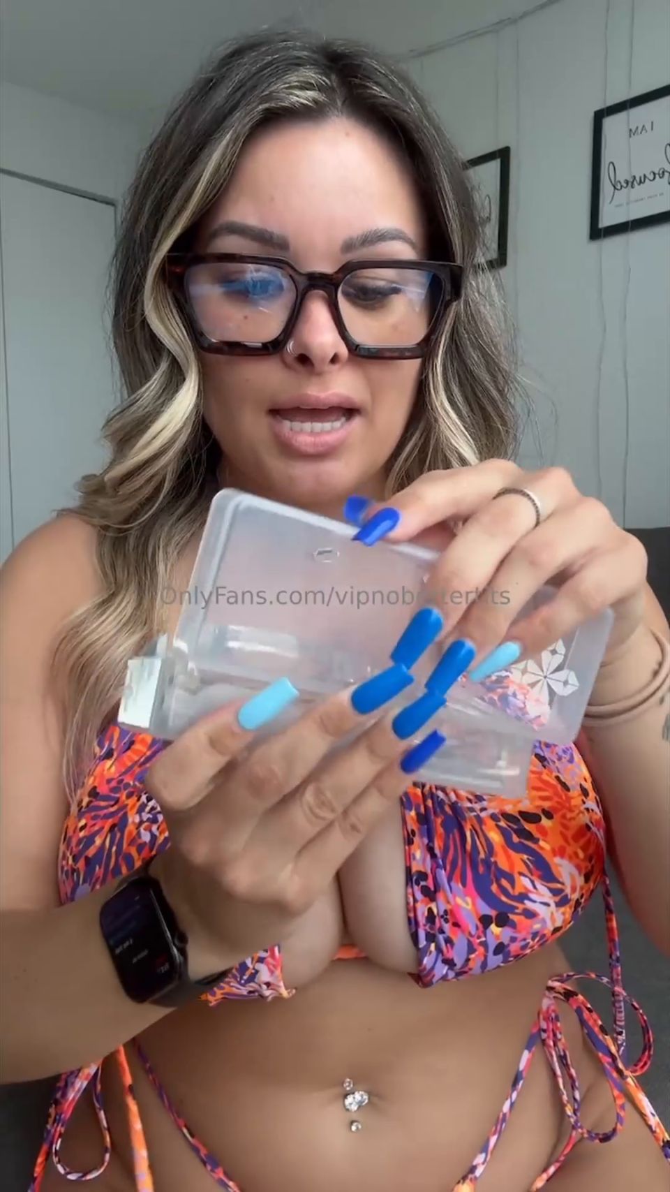 Sophie Chanel (Vipnobettertits) - Martes de Bikini Titty - FullHD 1080P