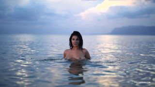 Photodromm presenta la nadina la luz más brillante 4 (MP4, HD, 1280×720)  adolescentes  adolescente