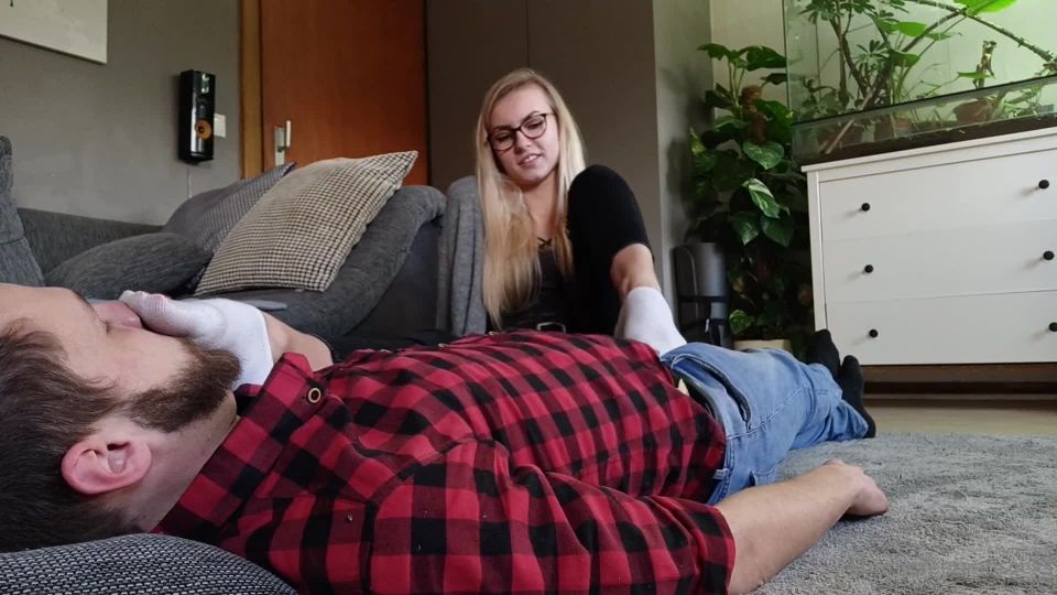 online clip 32 Emmysfeetandsocks 2020-12_5, balloon fetish porn on femdom porn 