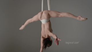 {hegre-art.com Nude Anti Gravity Yoga (mp4, 1080p, 144.55