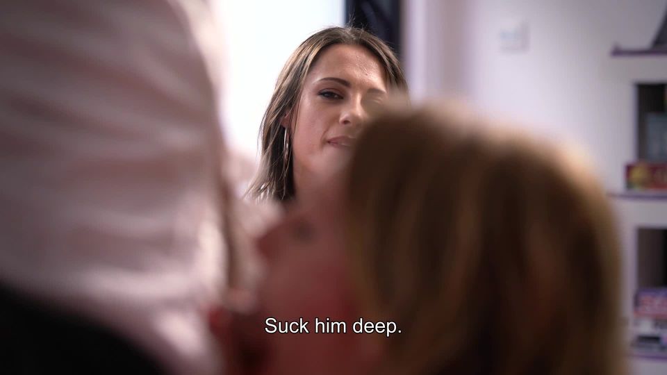 Nikita Bellucci Emma Klein - Obsesiones 4 Escena 2