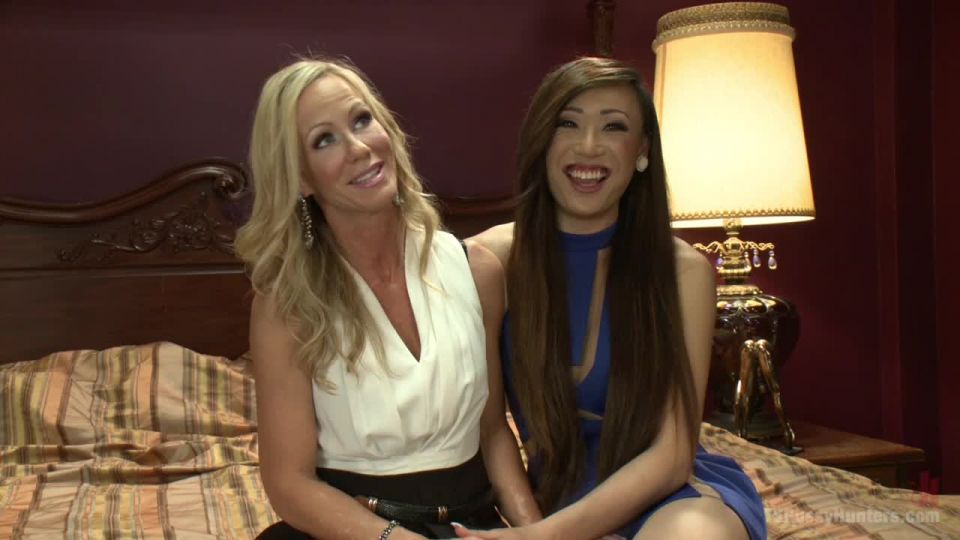 gratis xxx video 42 grandes mujeres Venus Lux & Simone Sonay [HD 1,65 GB], transexual en transexual porno