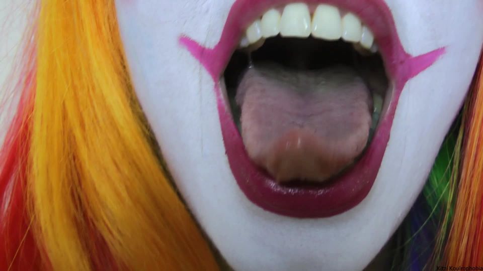 Kitzi Klown - Oral circus