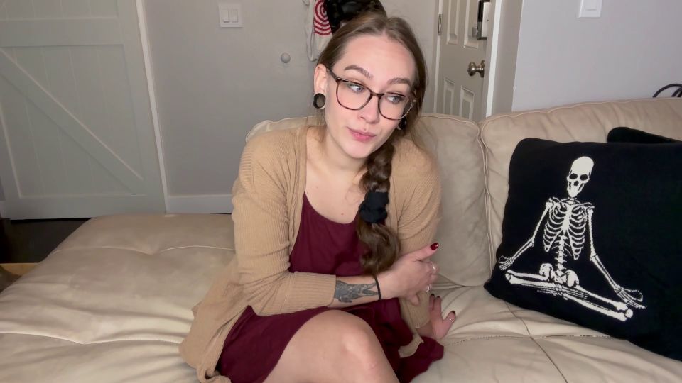 Divinebabe – Ur Friends Awkward Mom.