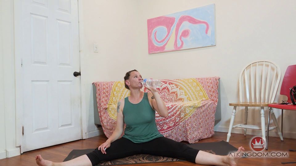 Elizabeth [05.31.25] [1080p].