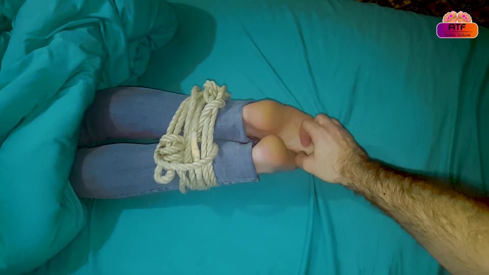 ﻿Tickle torture of wifes tied feet in bed BDSM!