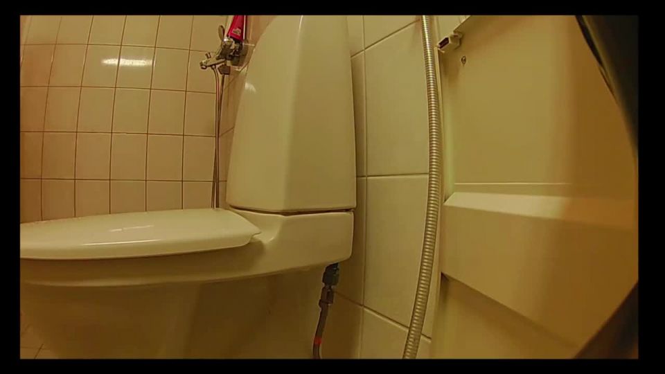 slim girl with shaved pussy taking a shower. hidden cam