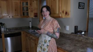 Bettie Bondage - Mommy Holds the Moan - Dirty talk