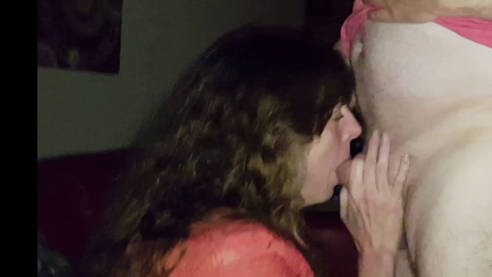 Wife Blows Friend Cum Kiss Cuck.